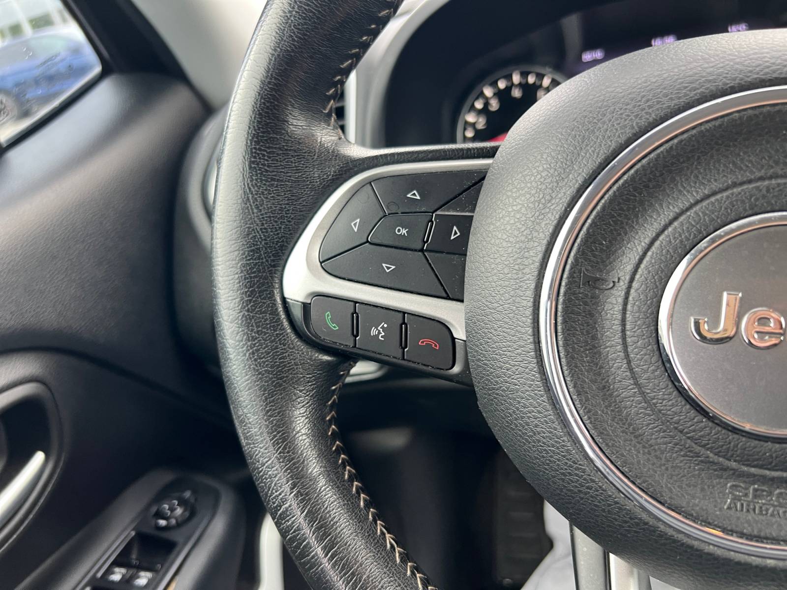 Image Jeep RENEGADE Limited FWD  1.4 140 ch DTC6