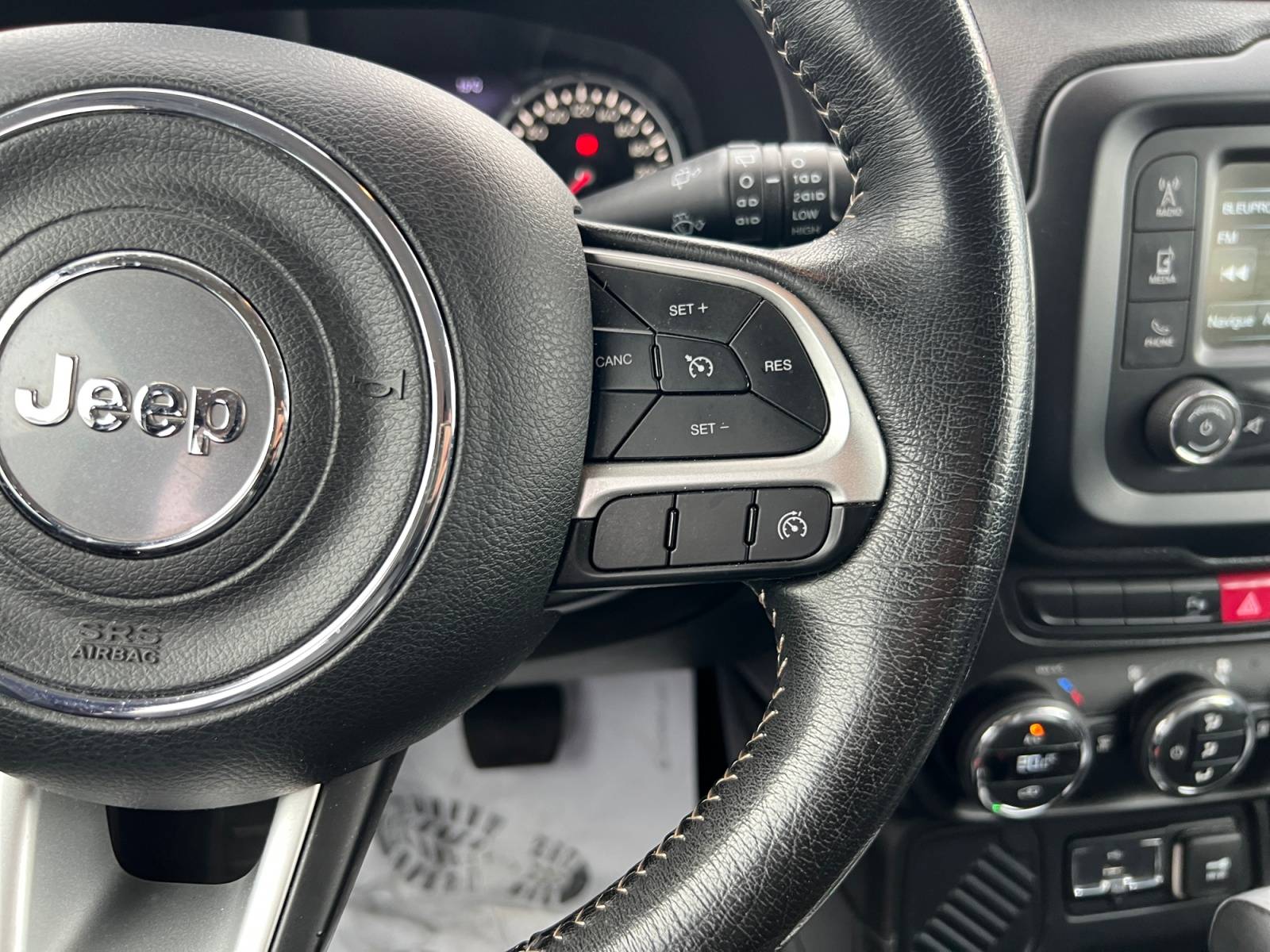 Image Jeep RENEGADE Limited FWD  1.4 140 ch DTC6