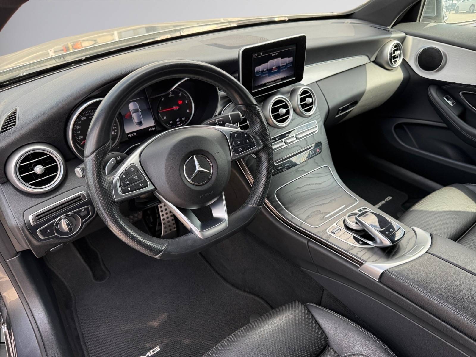 Image Mercedes-Benz CLASSE C COUPÉ C 220 d Coupé Business Executive  C 200 Coupé Executive