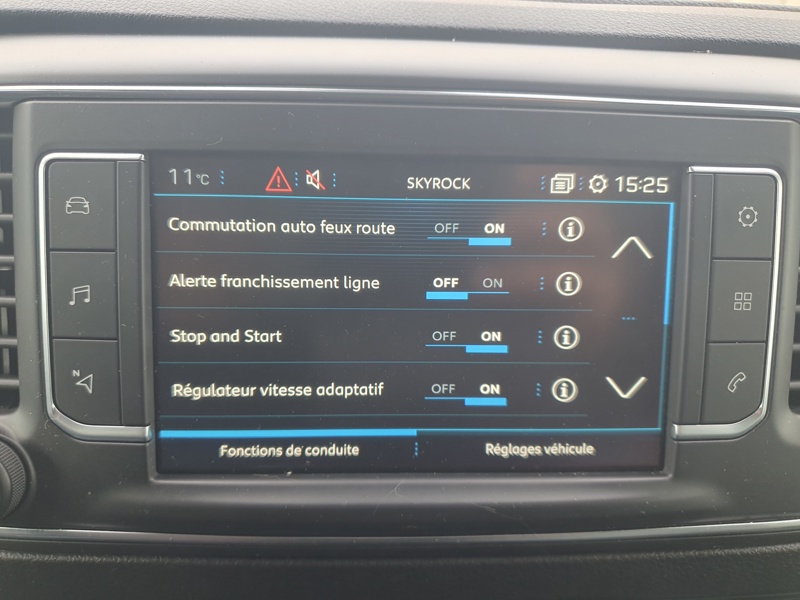 Image Peugeot TRAVELLER 2.0 BLUEHDI 180 S&S EAT6 STANDARD ALLURE  2.0 177 ch EAT6