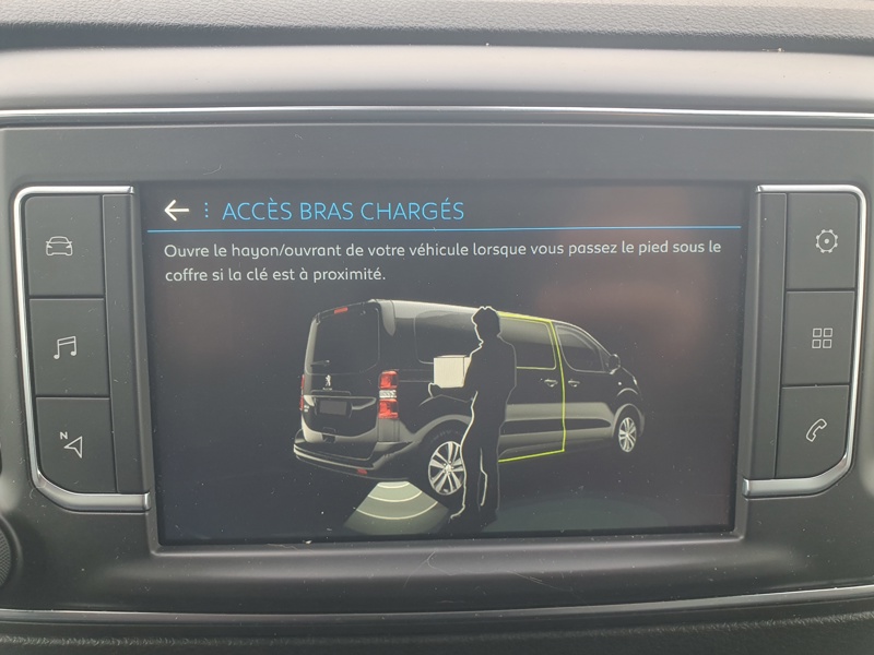 Image Peugeot TRAVELLER 2.0 BLUEHDI 180 S&S EAT6 STANDARD ALLURE  2.0 177 ch EAT6