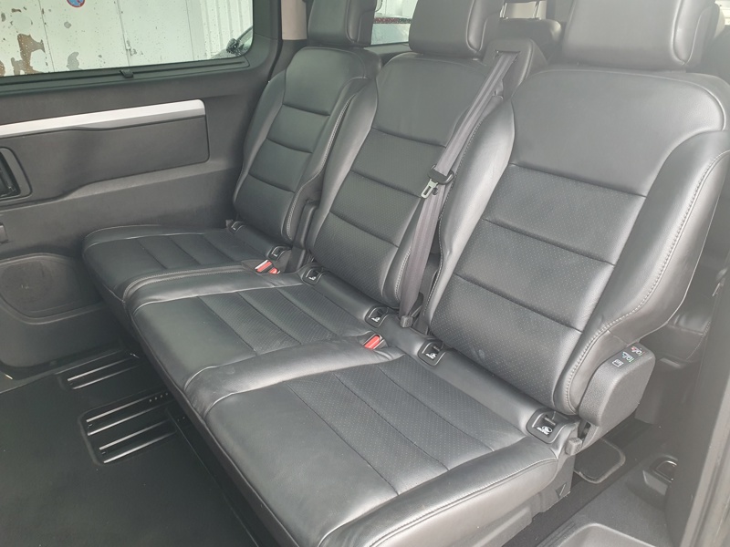 Image Peugeot TRAVELLER 2.0 BLUEHDI 180 S&S EAT6 STANDARD ALLURE  2.0 177 ch EAT6