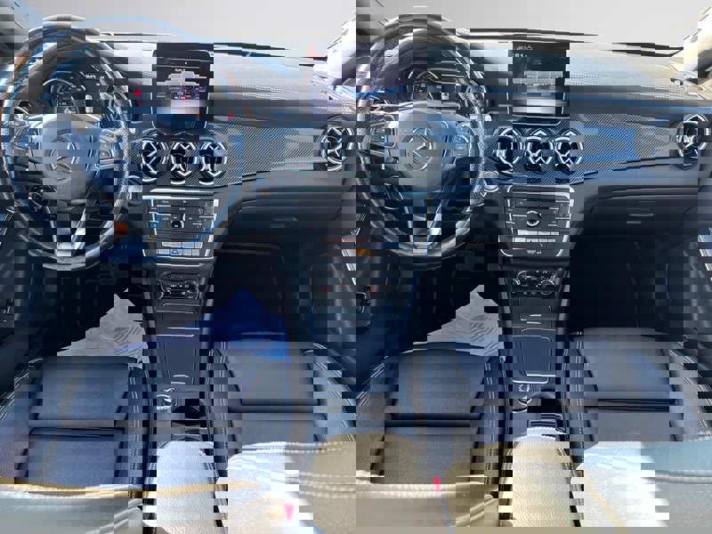 Image Mercedes-Benz CLA SHOOTING BRAKE Shooting Brake CLA 220 d Starlight Edition Urban 