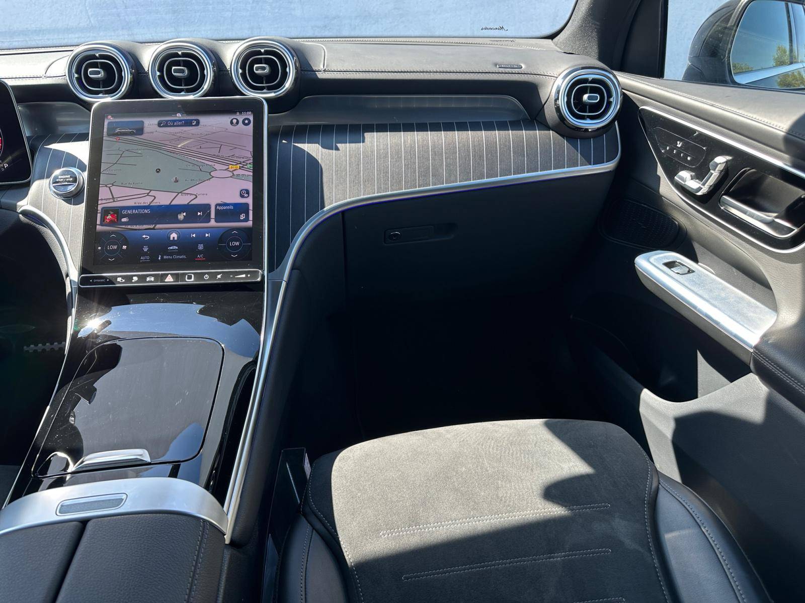 Image Mercedes-Benz GLC SUV GLC 300 de Hybrid EQ 4MATIC AMG Line  GLC 300 de 9G-Tronic 4Matic AMG Line