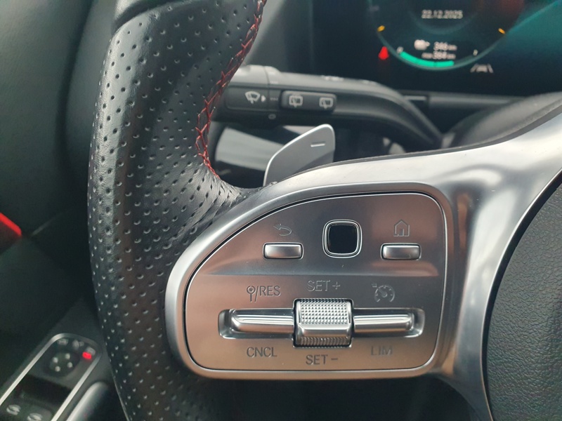 Image Mercedes-Benz EQA 250+ AMG Line  EQA 250+ AMG Line