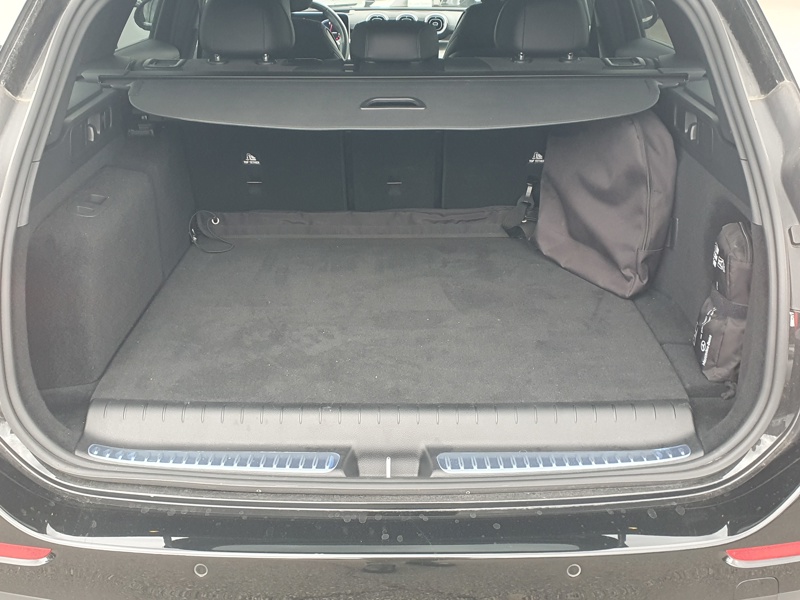 Image Mercedes-Benz CLASSE C BREAK Classe C 300 e Break AMG line  Classe C 300 e Hybrid EQ Break AMG Line