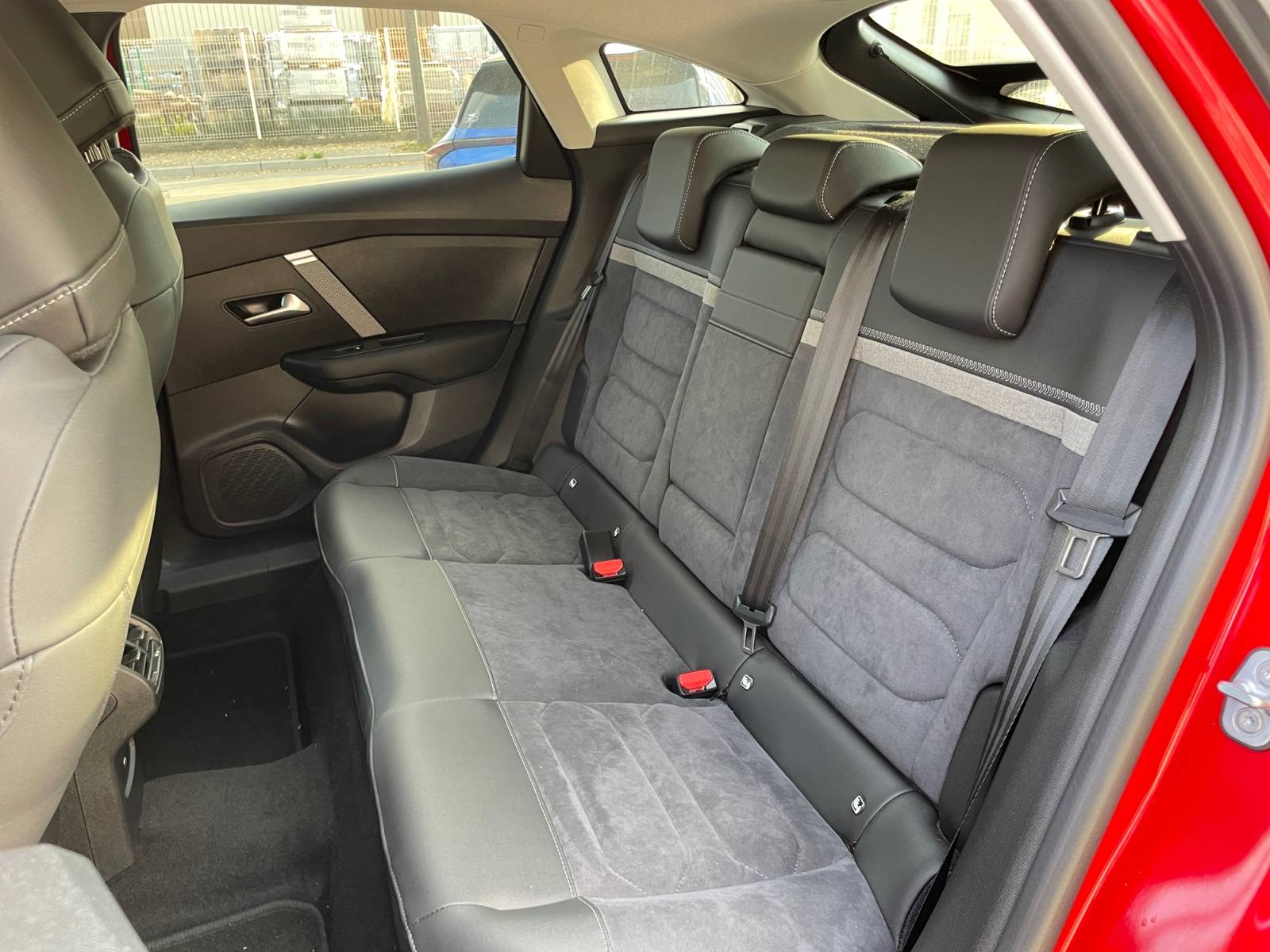 Image Citroën C4 BERLINE Max  1.5 131 ch BVA8