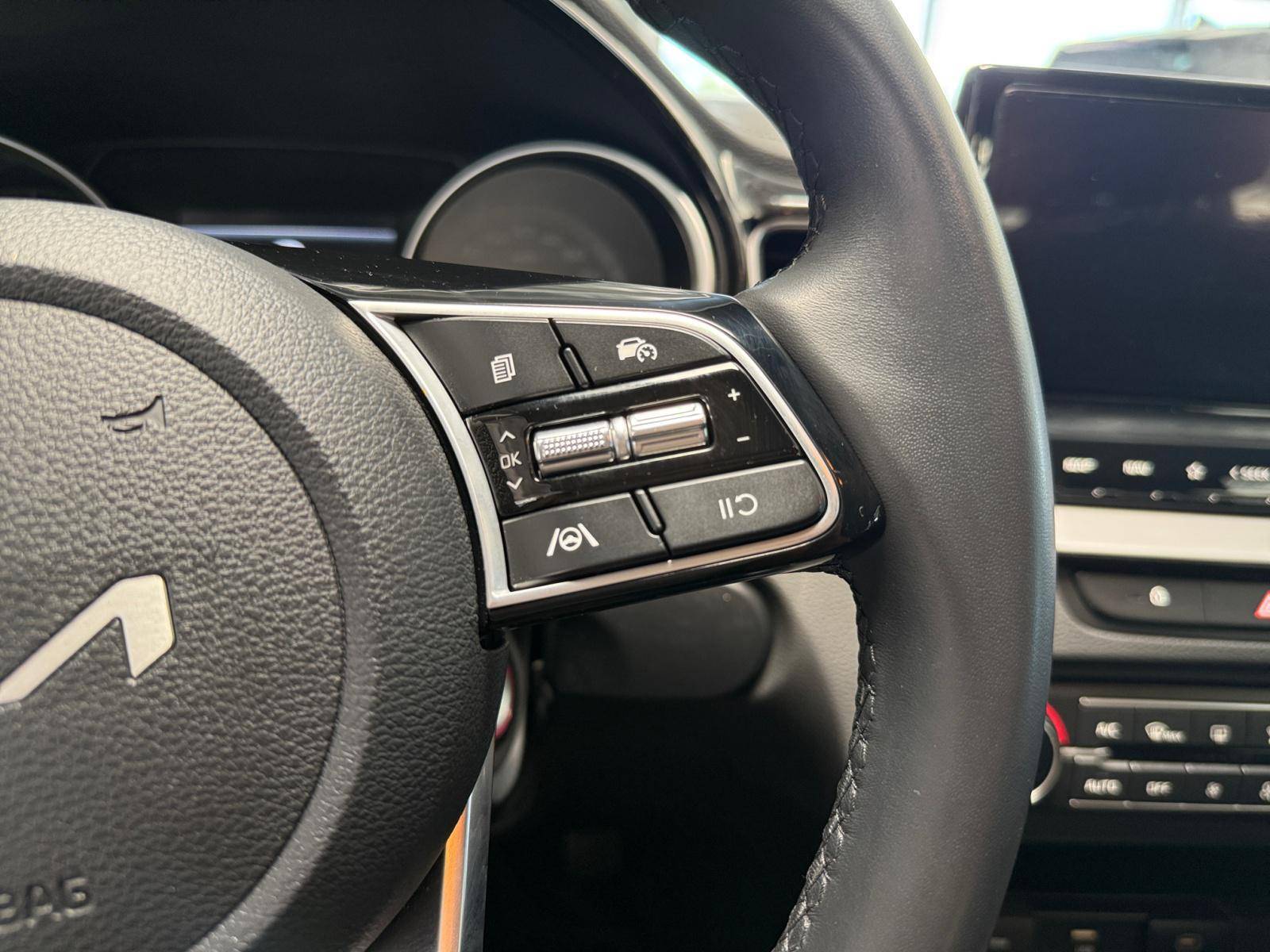 Image Kia CEED 1.6 CRDI 136 ISG IBVM6 MHEV ACTIVE  CEED 1.6 CRDi 136 ch MHEV iBVM6 Active