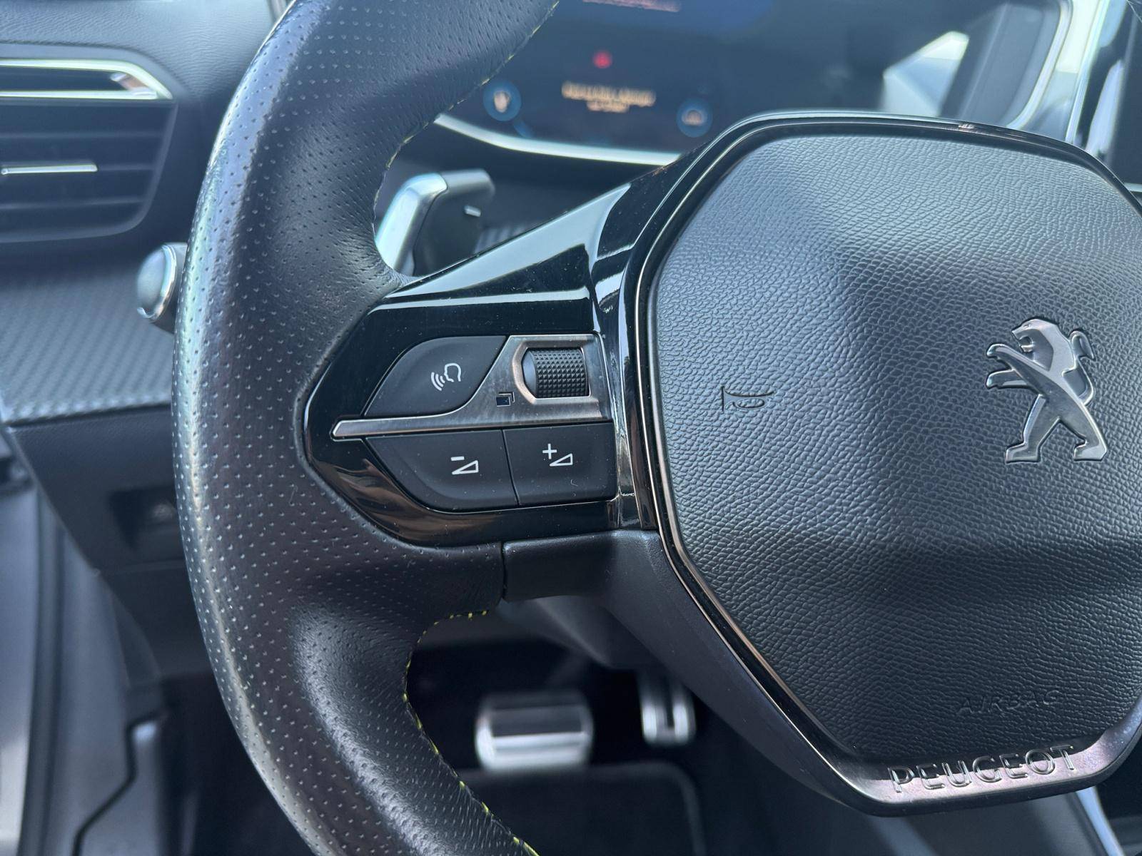 Image Peugeot 208 PureTech 100 S&S EAT8 GT Line  1,2 PURE TECH