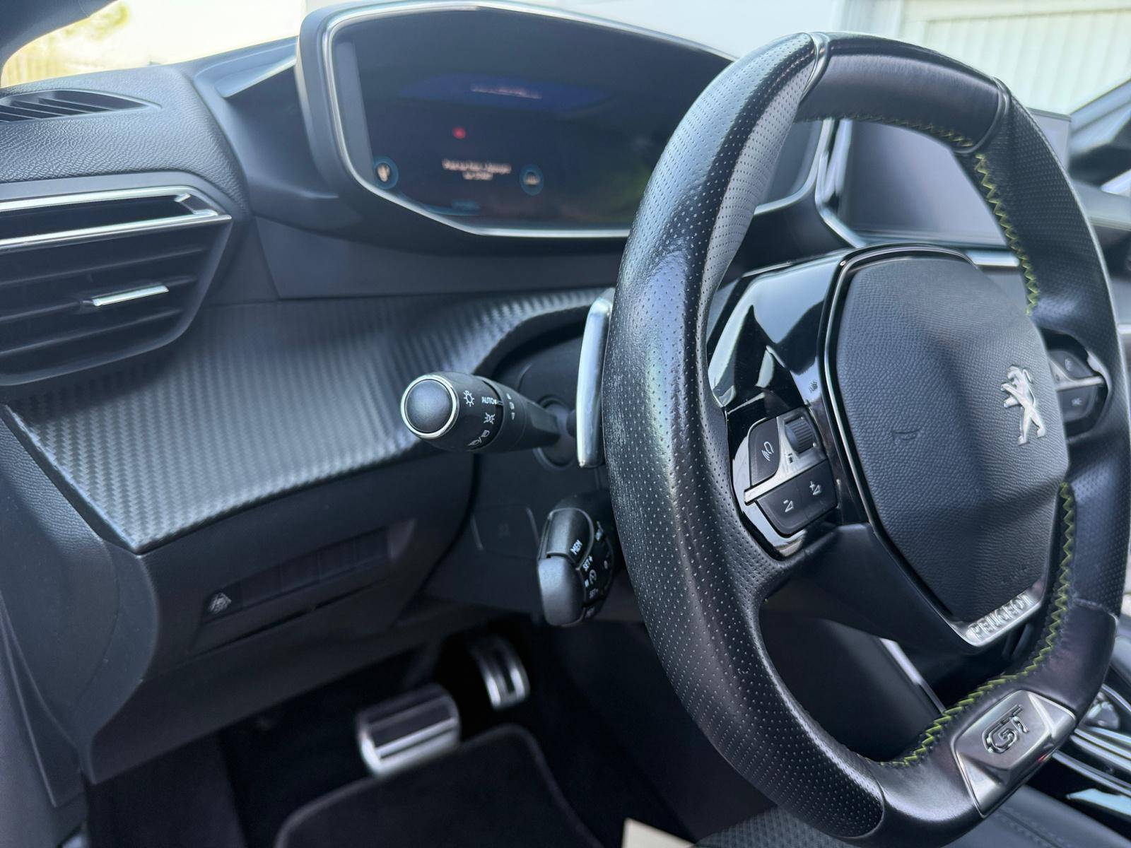 Image Peugeot 208 PureTech 100 S&S EAT8 GT Line  1,2 PURE TECH