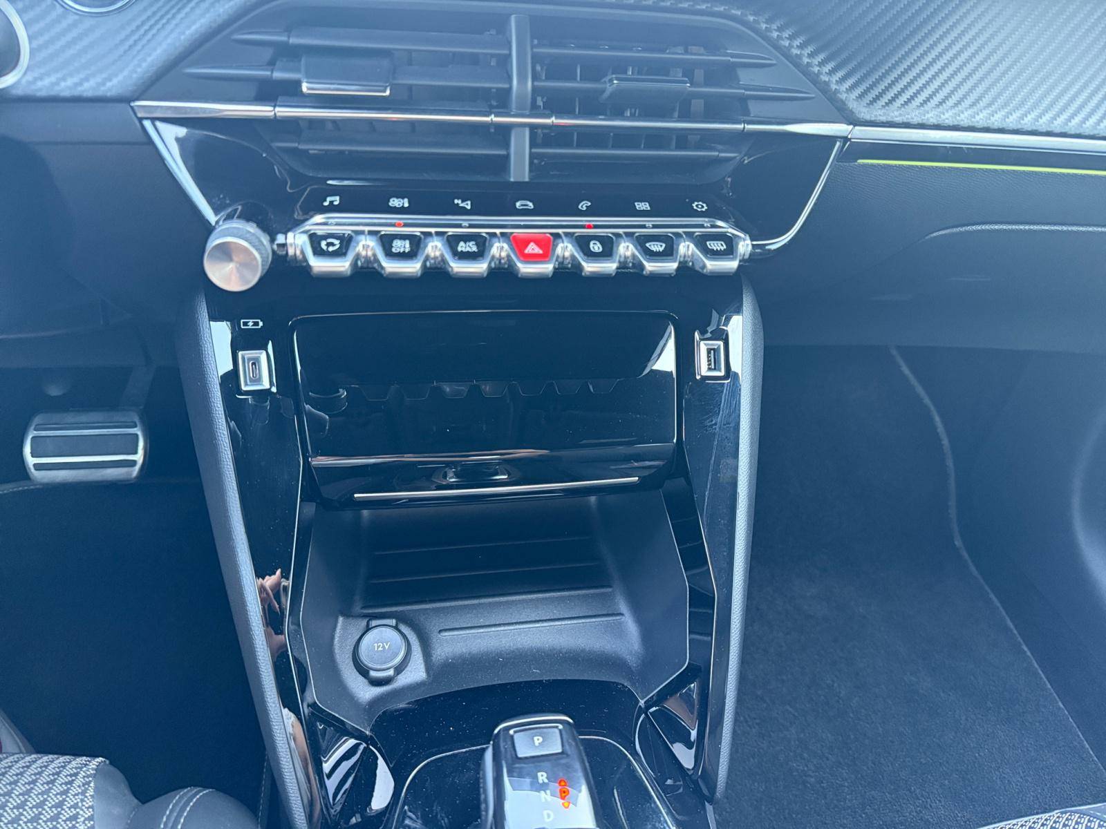 Image Peugeot 208 PureTech 100 S&S EAT8 GT Line  1,2 PURE TECH