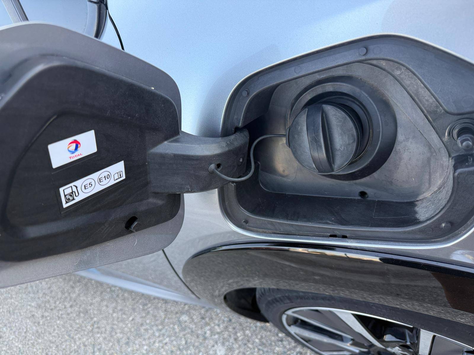 Image Peugeot 208 PureTech 100 S&S EAT8 GT Line  1,2 PURE TECH