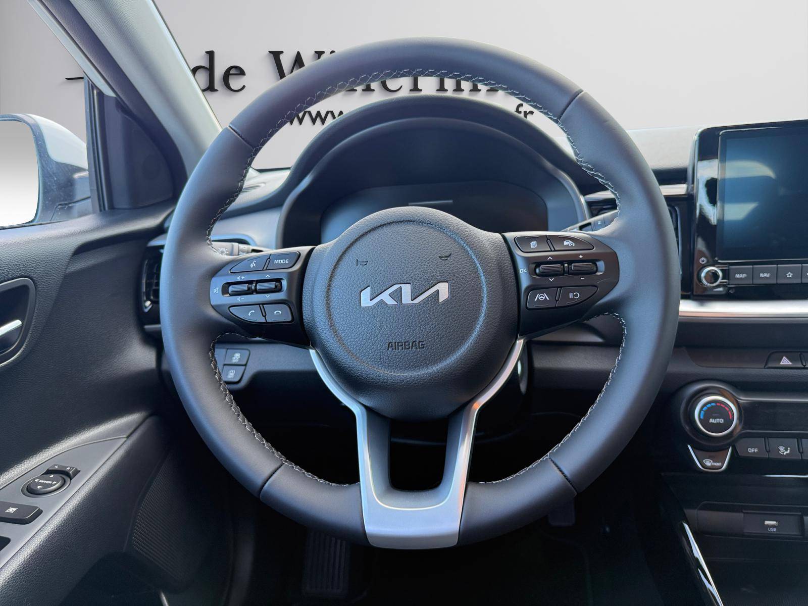 Image Kia STONIC 1.0 T-GDI 100 ACTIVE DCT7  STONIC ACTIVE 100 DCT MY25B