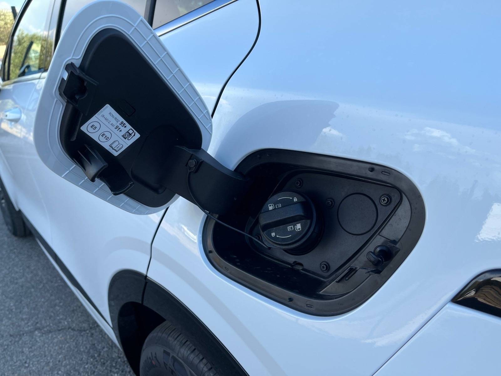 Image Kia SPORTAGE 1.6 T-GDI 210 HEV AUTO GT-LINE PREMIUM  SPORTAGE GTL PREM HEV 210 BITON MY25