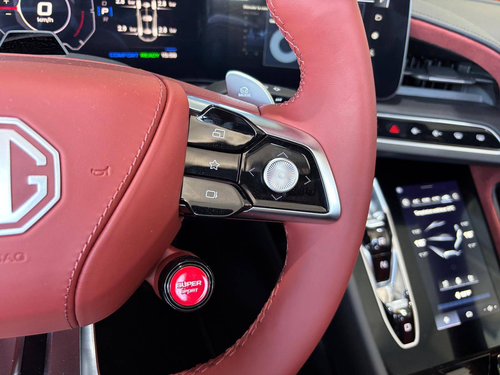 Image MG CYBERSTER DYNAMIC RED 375 kW 510 ch 