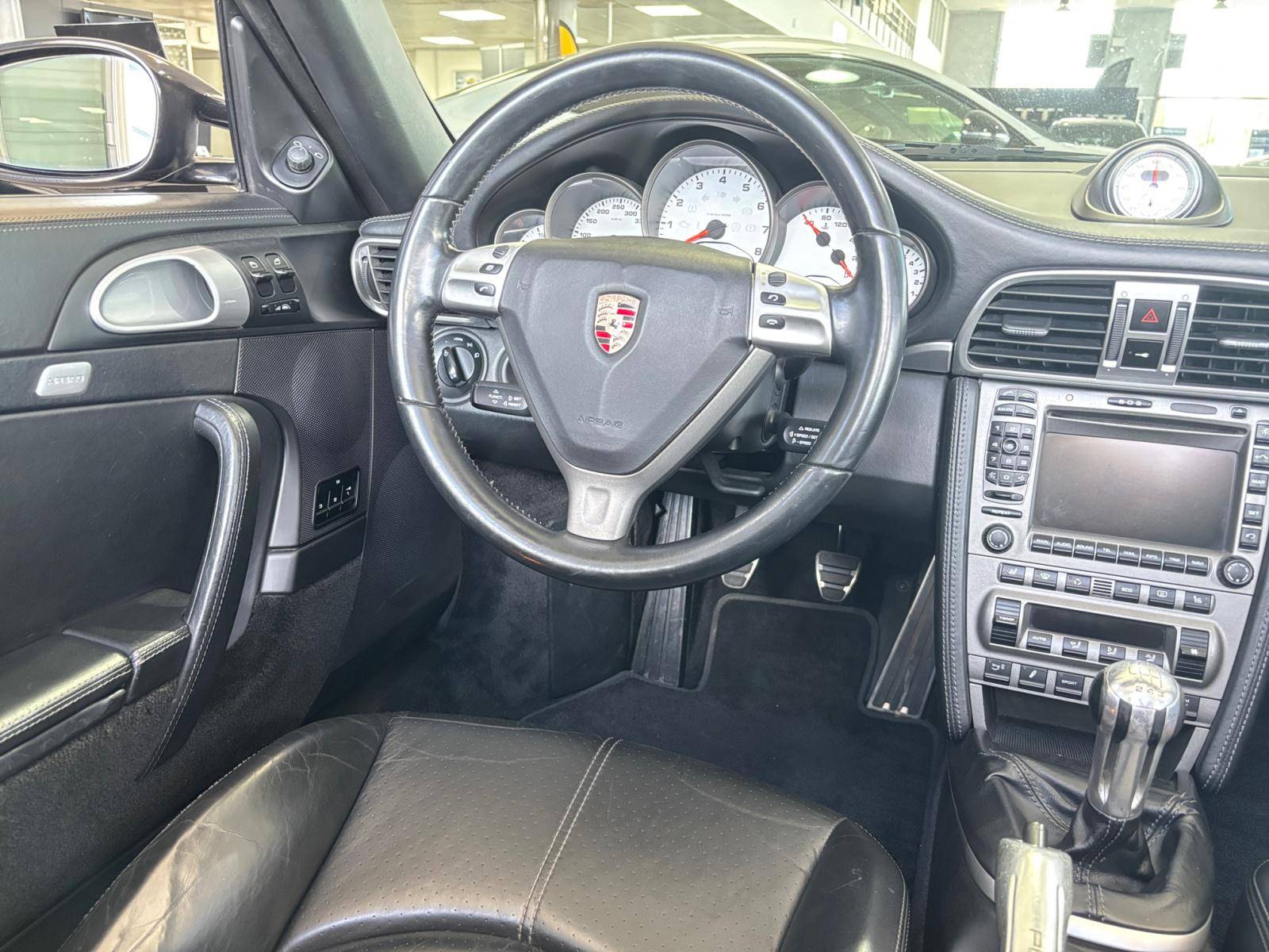 Image Porsche 911 Carrera 4 S Cabrio  3.8 355 ch 