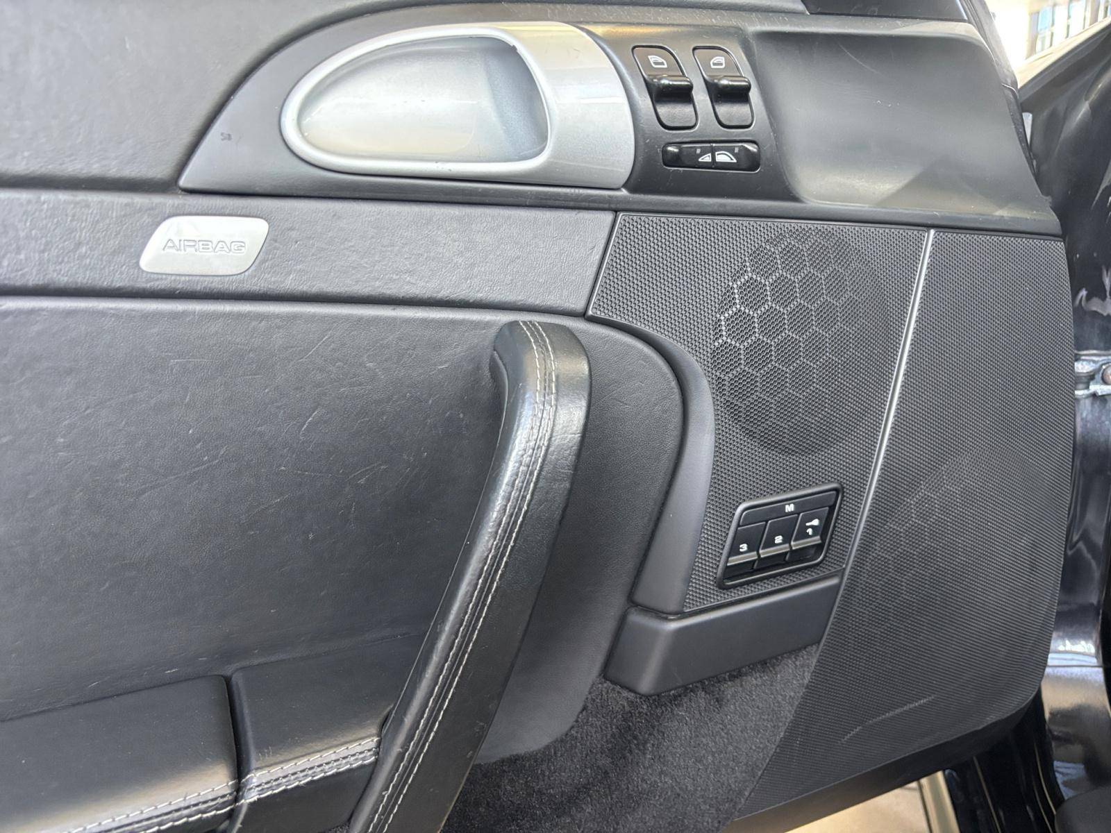 Image Porsche 911 Carrera 4 S Cabrio  3.8 355 ch 