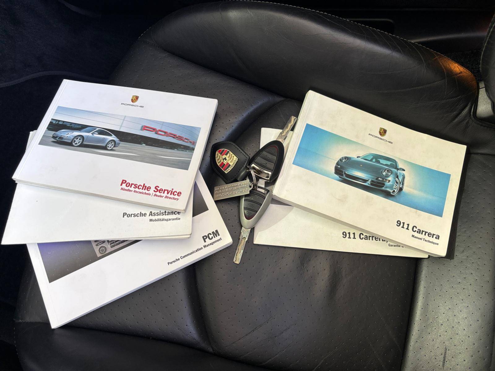 Image Porsche 911 Carrera 4 S Cabrio  3.8 355 ch 