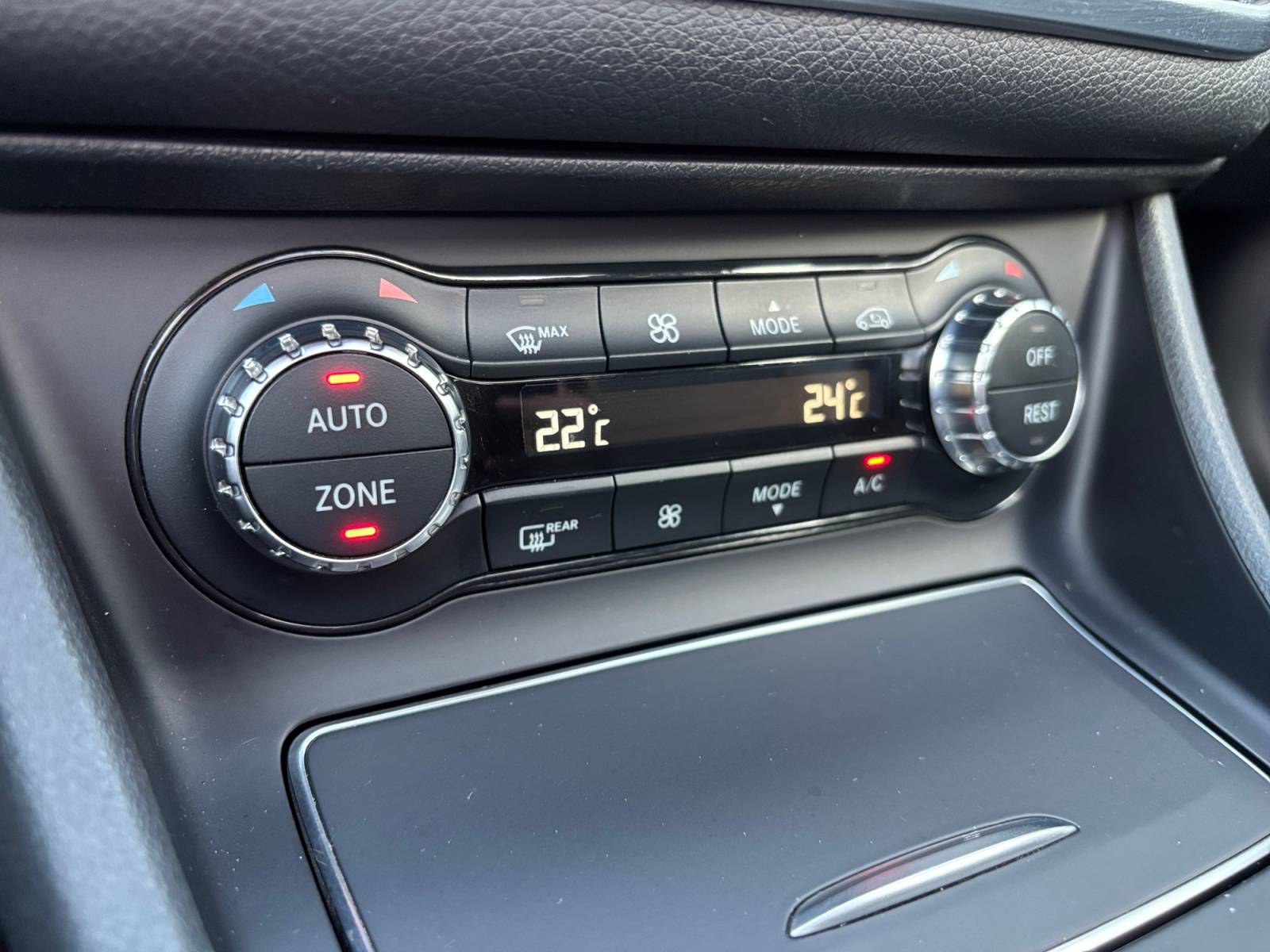 Image Mercedes-Benz CLA SHOOTING BRAKE CLA 200 d SB Fascination  CLA Shooting Brake 200 d Fascination