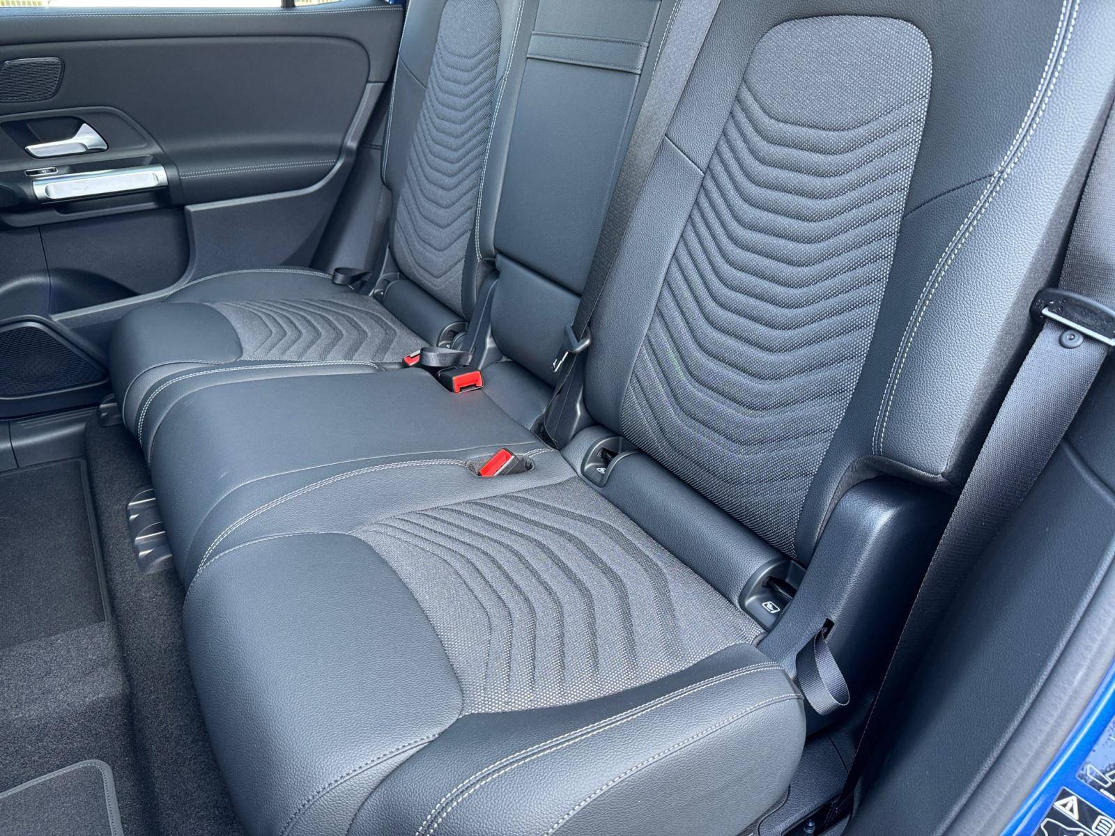 Image Mercedes-Benz EQB 250+ Business Edition  EQB 250+ Business Edition