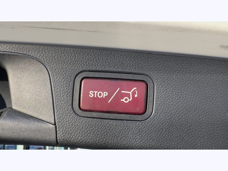 Image Mercedes-Benz GLC SUV GLC 220 d 4MATIC SUV Night Edition  