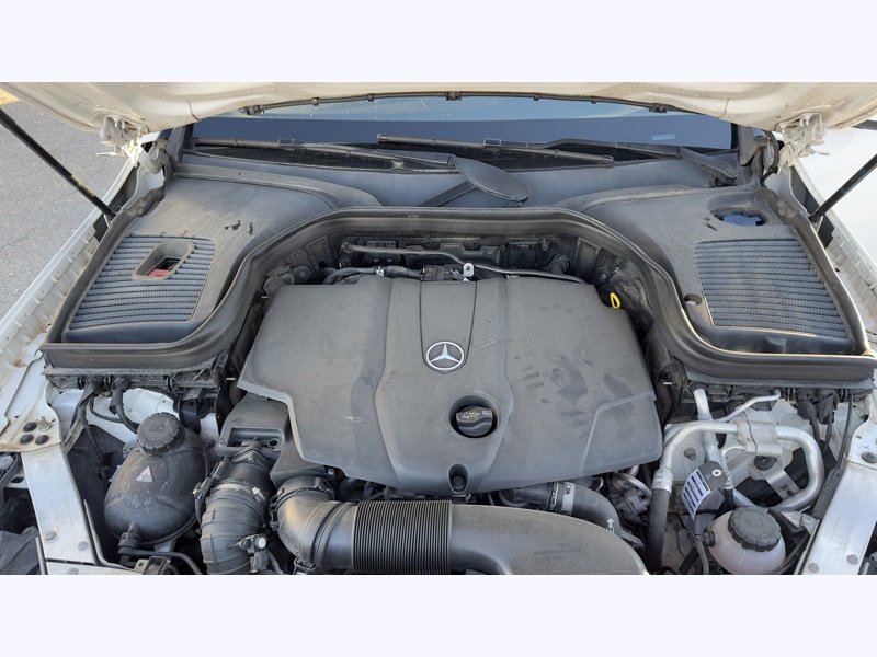 Image Mercedes-Benz GLC SUV GLC 220 d 4MATIC SUV Night Edition  