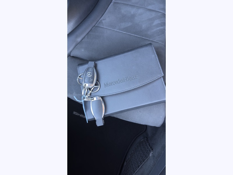 Image Mercedes-Benz GLC SUV GLC 220 d 4MATIC SUV Night Edition  