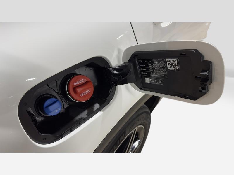 Image Mercedes-Benz GLC SUV GLC 300de 4MATIC SUV AMG Line  