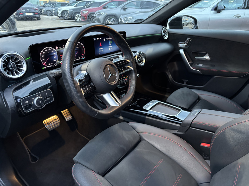 Image Mercedes-Benz CLASSE A 180 d AMG Line AMG Line 