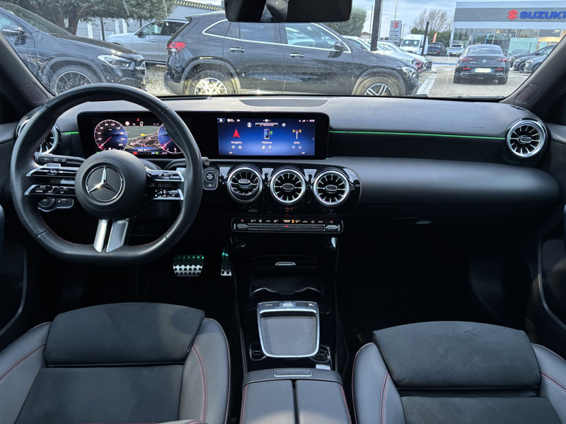 Image Mercedes-Benz CLASSE A 180 d AMG Line AMG Line 