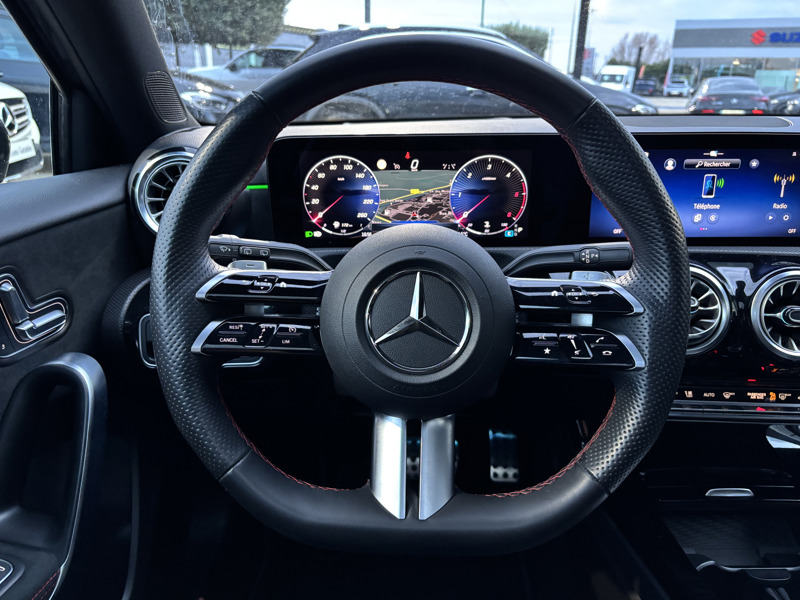 Image Mercedes-Benz CLASSE A 180 d AMG Line AMG Line 