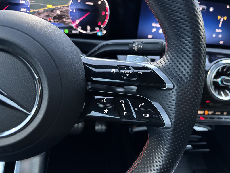 Image Mercedes-Benz CLASSE A 180 d AMG Line AMG Line 