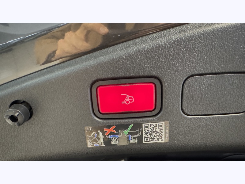 Image Mercedes-Benz CLE CABRIOLET CLE 220 d AMG Line Cabriolet  CLE 220 d AMG Line Cabriolet