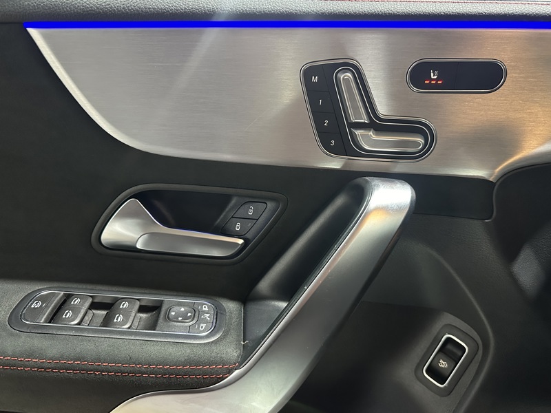 Image Mercedes-Benz CLA COUPÉ CLA 220 d Coupé AMG Line  