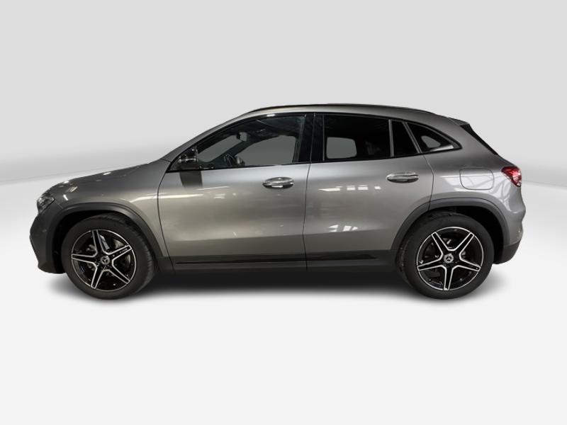 Image Mercedes-Benz GLA 200 AMG Line  GLA 200 7G-DCT AMG Line