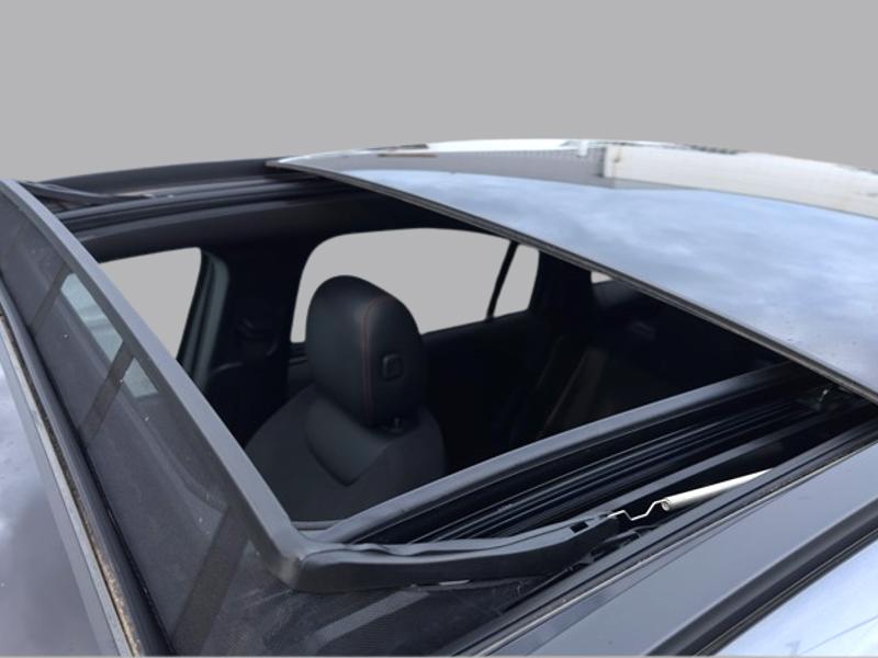 Image Mercedes-Benz GLA 200 AMG Line  GLA 200 7G-DCT AMG Line