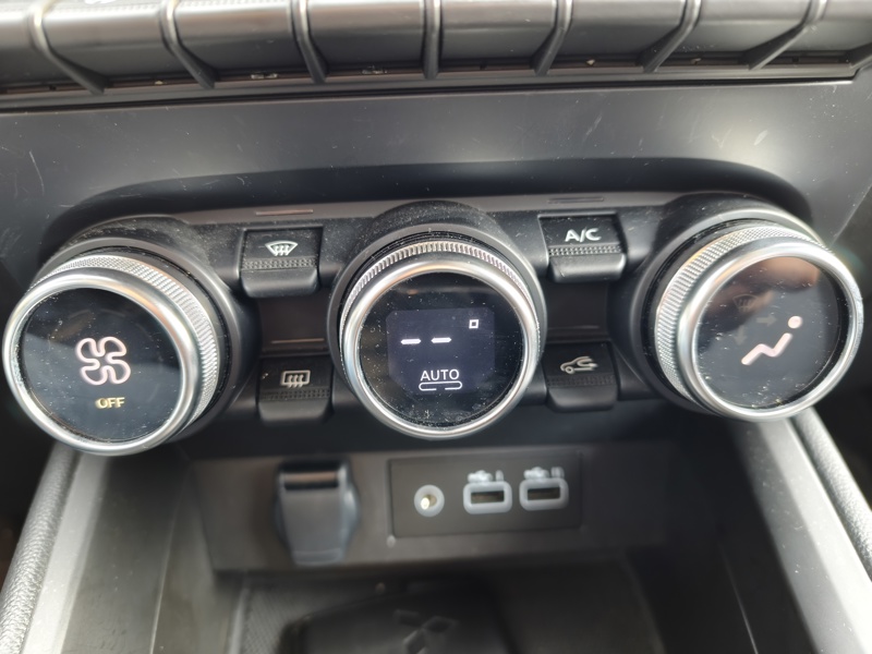 Image Mitsubishi COLT 1.0 MPI-T 91 Business  COLT 1.0 MPI-T 91 BUSINESS