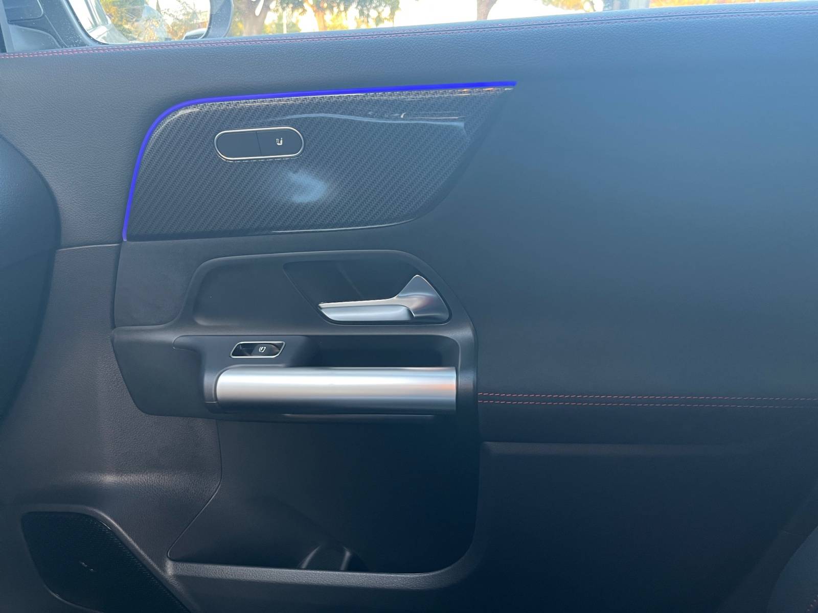 Image Mercedes-Benz GLA 180 d AMG Line  GLA 180 d AMG Line