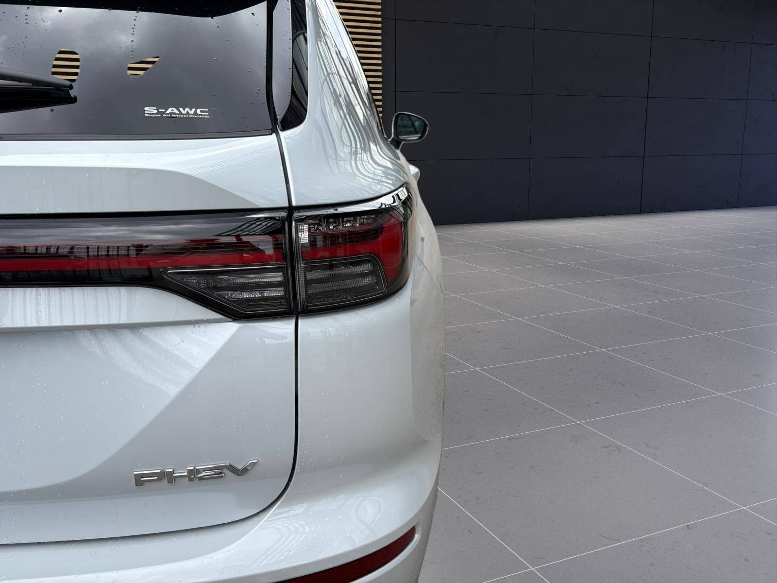 Image Mitsubishi OUTLANDER PHEV 2.4 MIVEC Phev 306 4WD Instyle  OUTLANDER 2.4 MIVEC PHEV 306 4WD INSTYLE