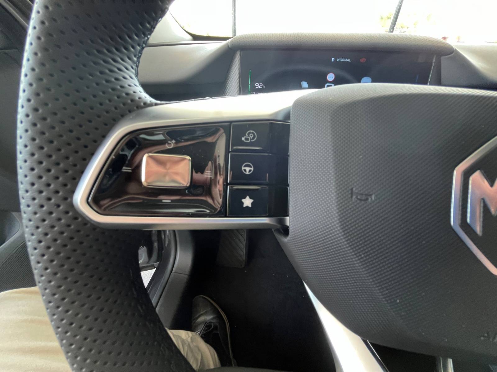 Image MG MGS5 EV Luxury 64KWH  MGS5 EV 64 KWH LUXURY