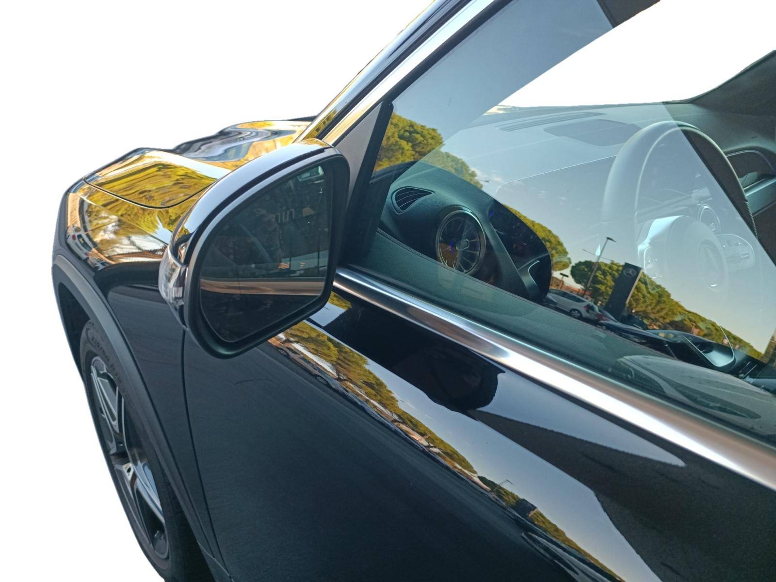 Image Mercedes-Benz GLB 200 d AMG Line  GLB 200 d AMG Line