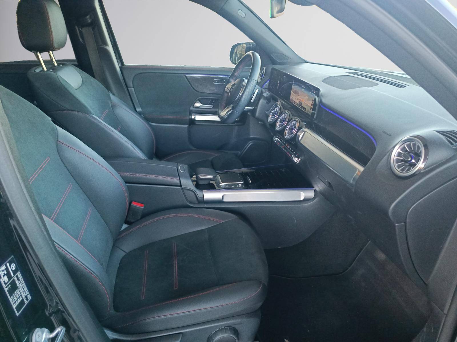 Image Mercedes-Benz GLB 200 d AMG Line  GLB 200 d AMG Line