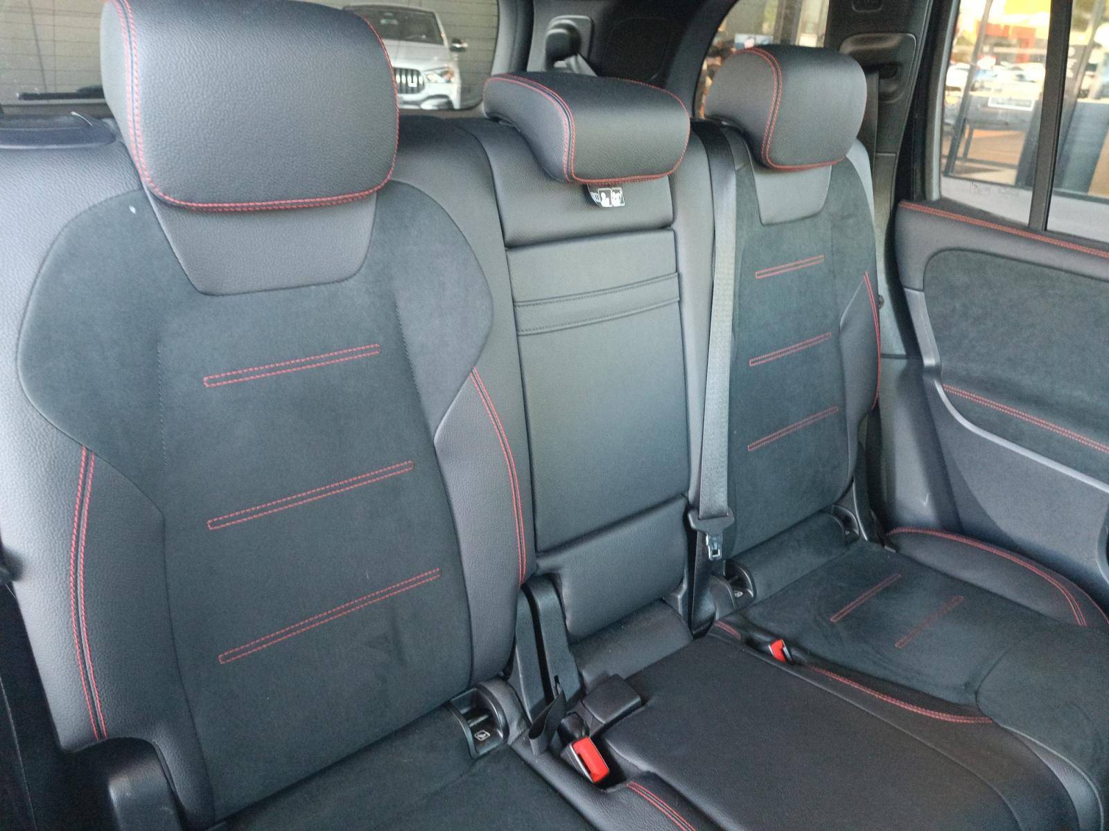 Image Mercedes-Benz GLB 200 d AMG Line  GLB 200 d AMG Line