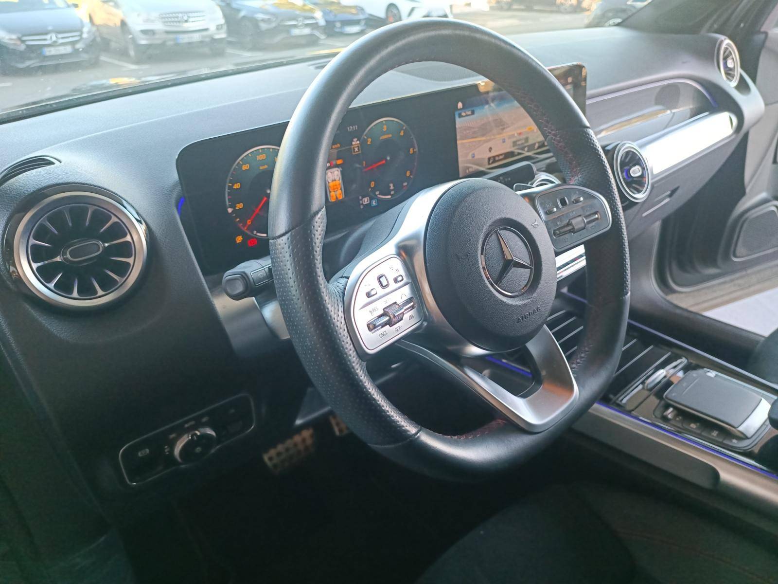 Image Mercedes-Benz GLB 200 d AMG Line  GLB 200 d AMG Line