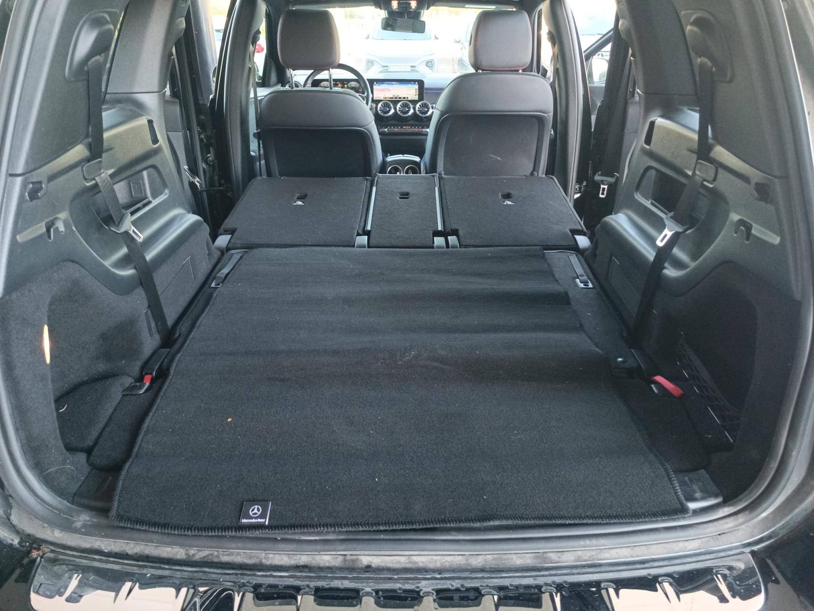 Image Mercedes-Benz GLB 200 d AMG Line  GLB 200 d AMG Line