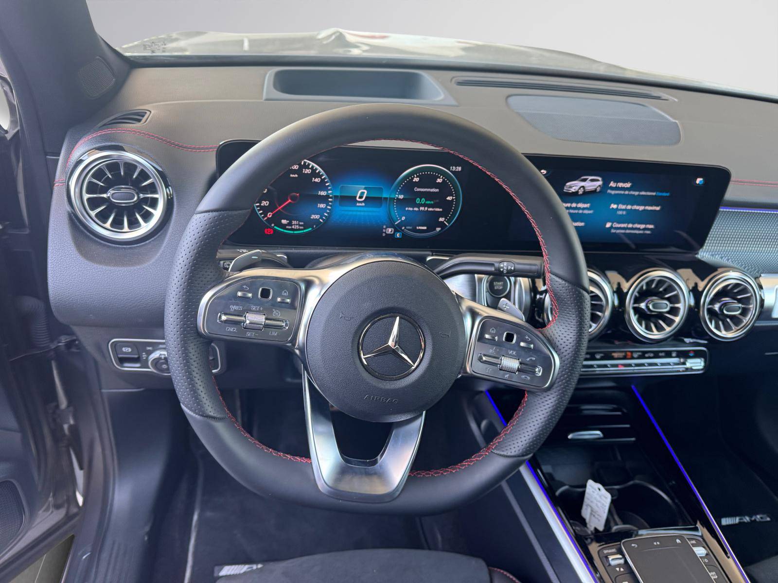 Image Mercedes-Benz EQB 250 AMG Line  EQB 250 AMG Line