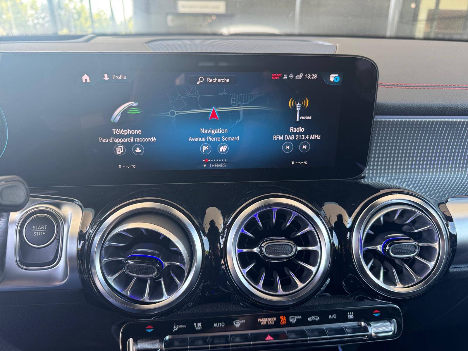 Image Mercedes-Benz EQB 250 AMG Line  EQB 250 AMG Line