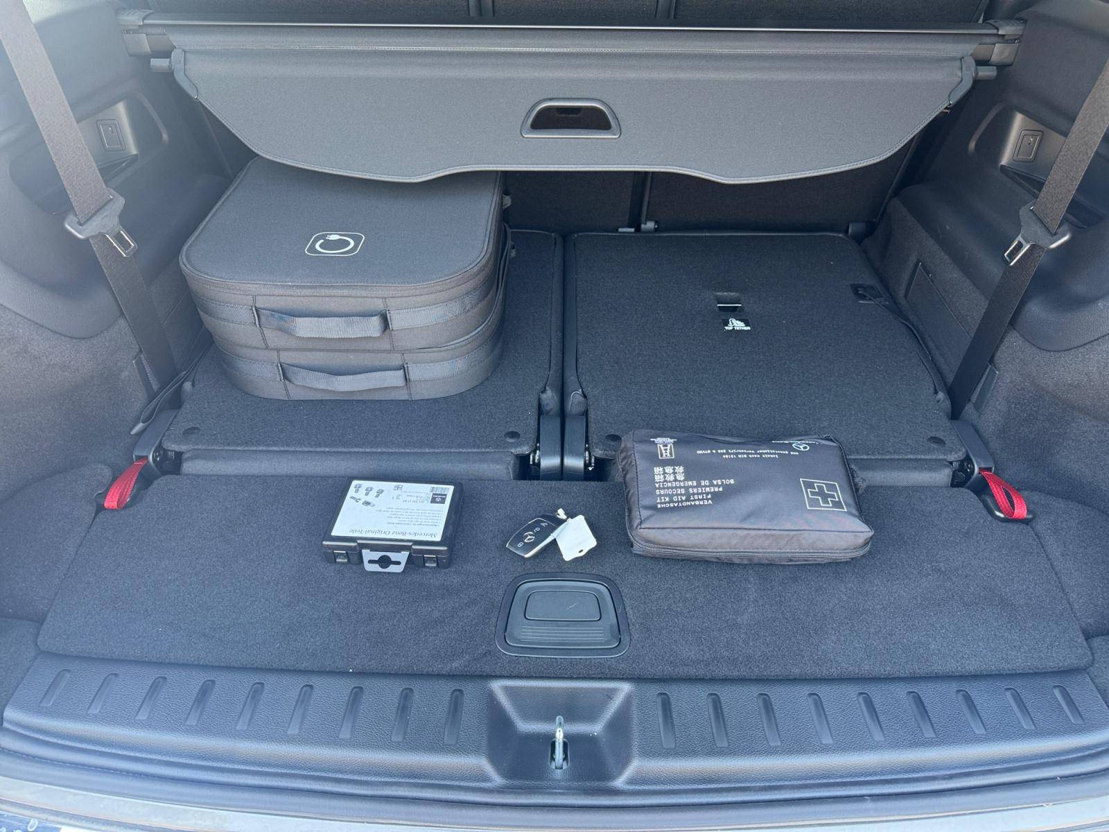 Image Mercedes-Benz EQB 250 AMG Line  EQB 250 AMG Line