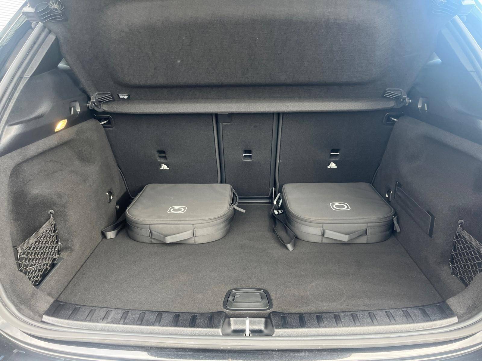 Image Mercedes-Benz GLA 250 e AMG Line  GLA 250 e AMG Line