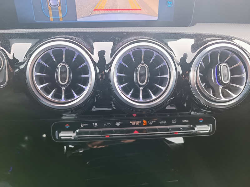 Image Mercedes-Benz CLASSE A 200 d AMG Line  